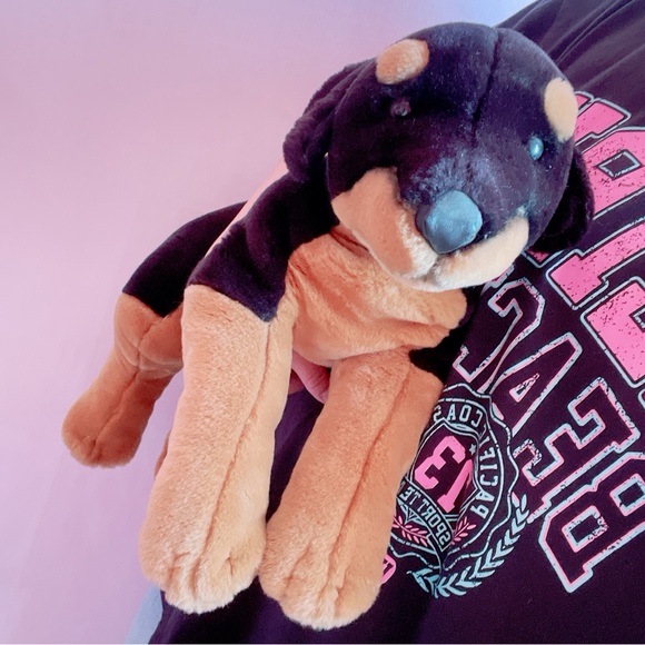 Toys R’ Us Animal Valley Rottweiler Plush 🐶🖤🔲 - Picture 4 of 7
